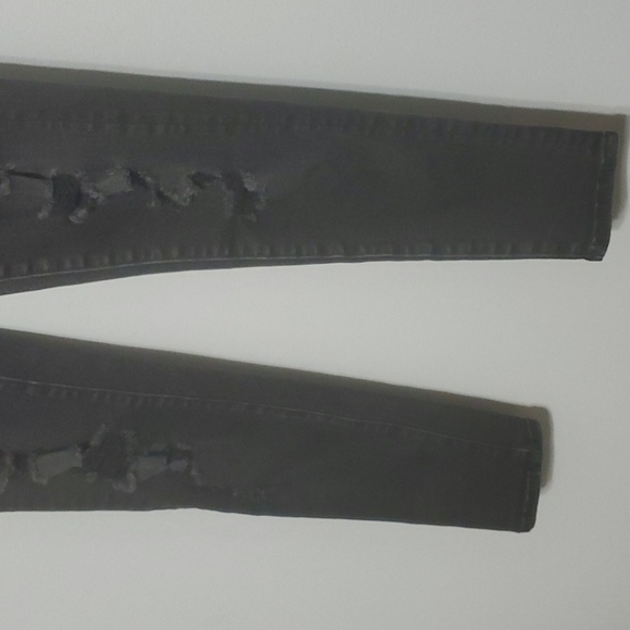 American Eagle Jeans Womens Size 4 Black Distressed Destroyed Holes Denim Jean - Picture 2 of 9